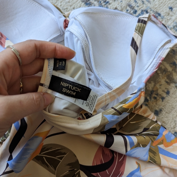 NIPTUCK SWIM - Floral Printed Louise One Piece Swimsuit - Picture 10 of 11